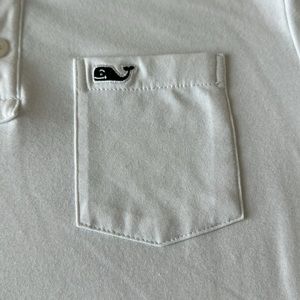 Vineyard Vines size M (12-14)